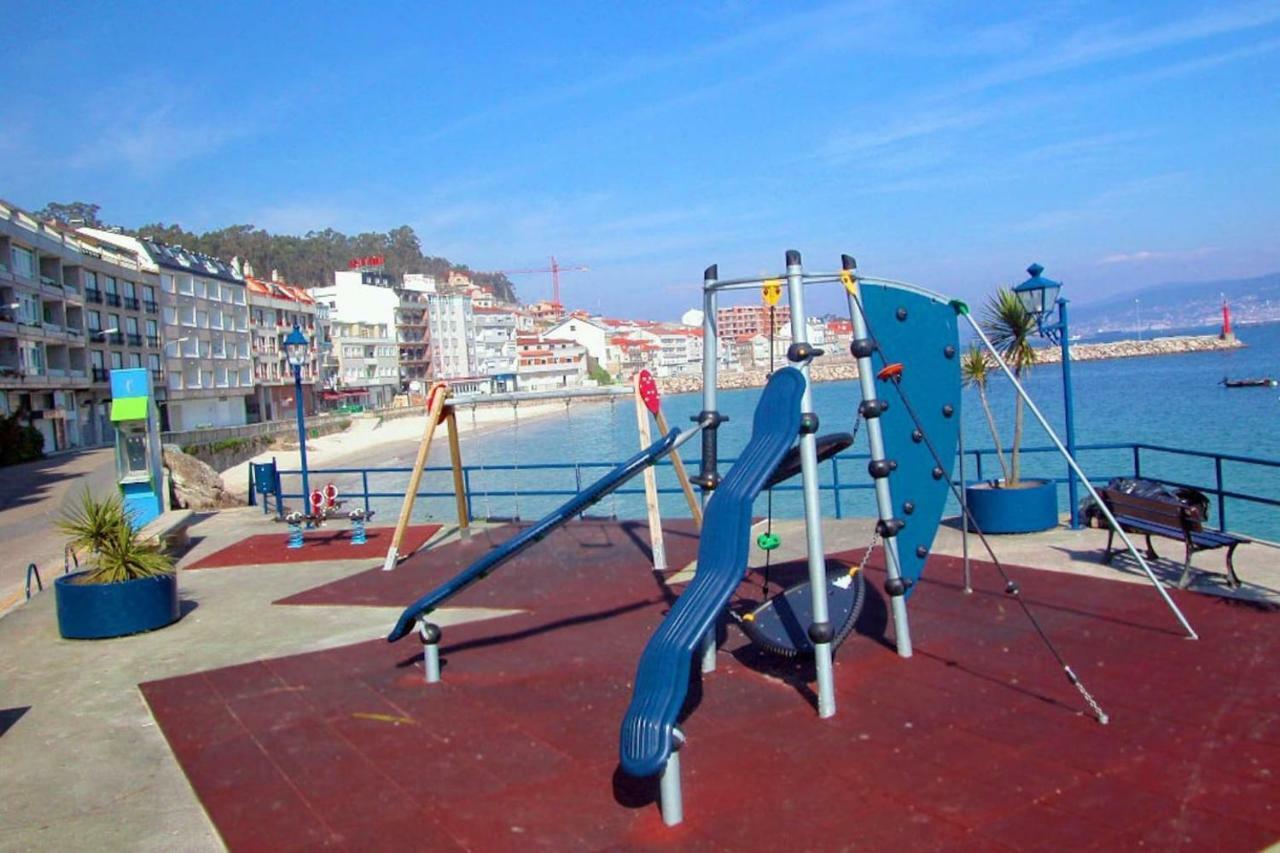 Playa De Raxo, Al Lado De Sanxenxo